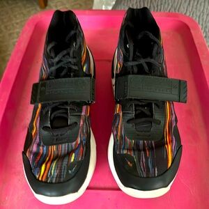 Nike Men’s Basketball sneaker size 8